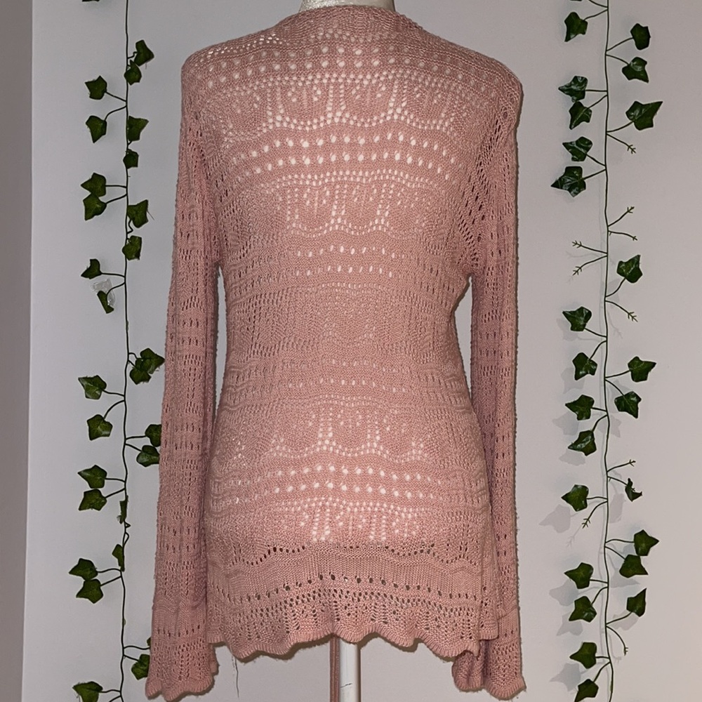Woman's Amazon Pink Crochet Long Sleeve Sweater M - Picture 3 of 10